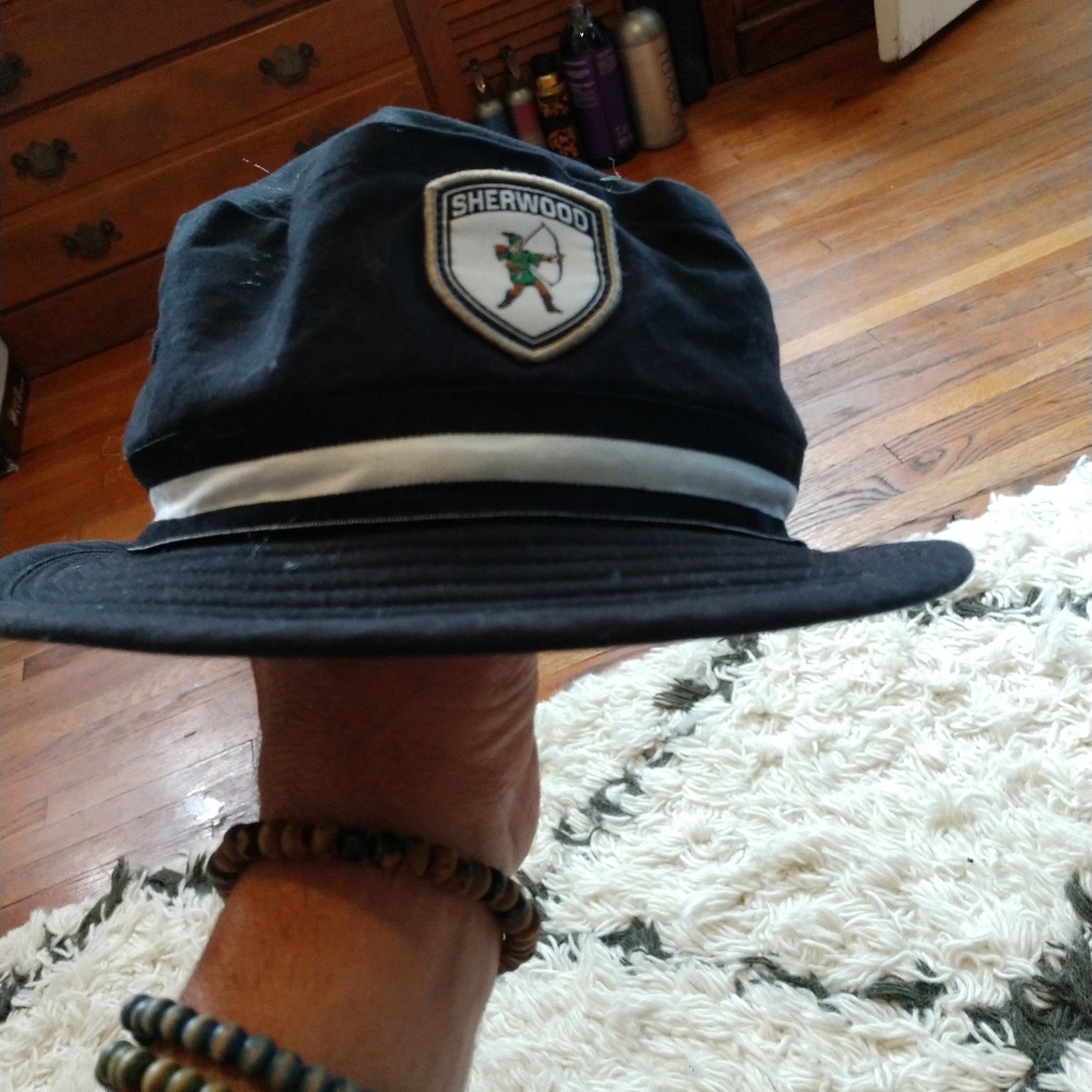 Hat - Picture 3 of 5